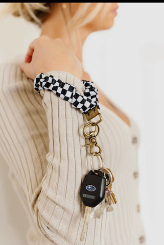Elevated Checker Clip