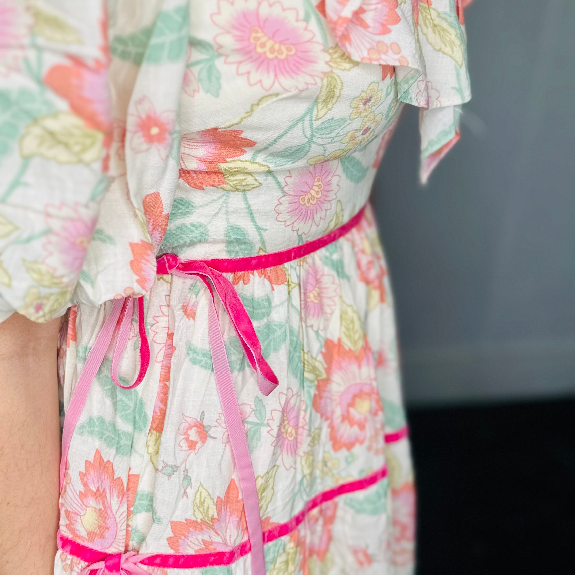 Floral Print V Neck Ruffle Detail Dress