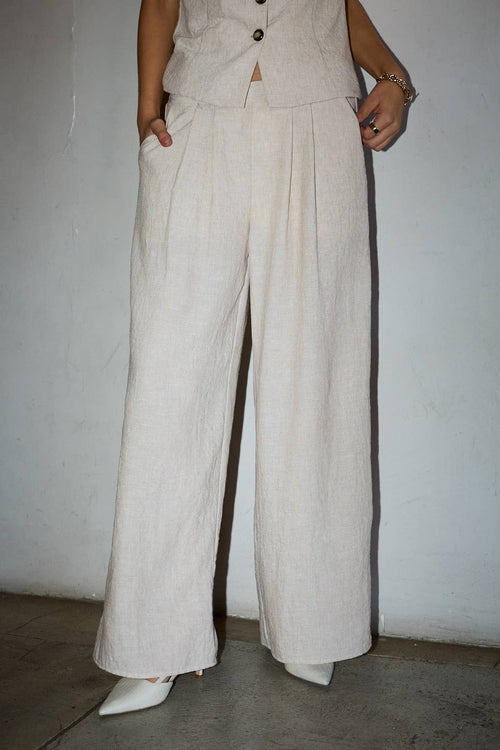 PLEATED DETAIL WIDE LEG PANTS
