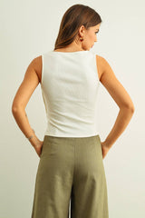 RIBBED S/L BUTTON DETAIL ON THE SIDE TOP