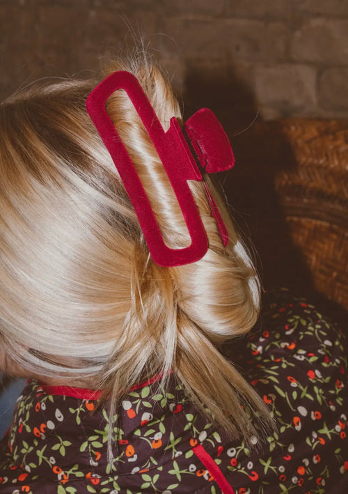 Ruby XL Velvet Claw Clip