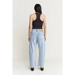 SUPER HIGH BARREL-LEG DETAILING JEANS