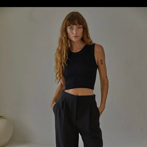 Black Knit Sleeveless Ribbed Round Neck Tank