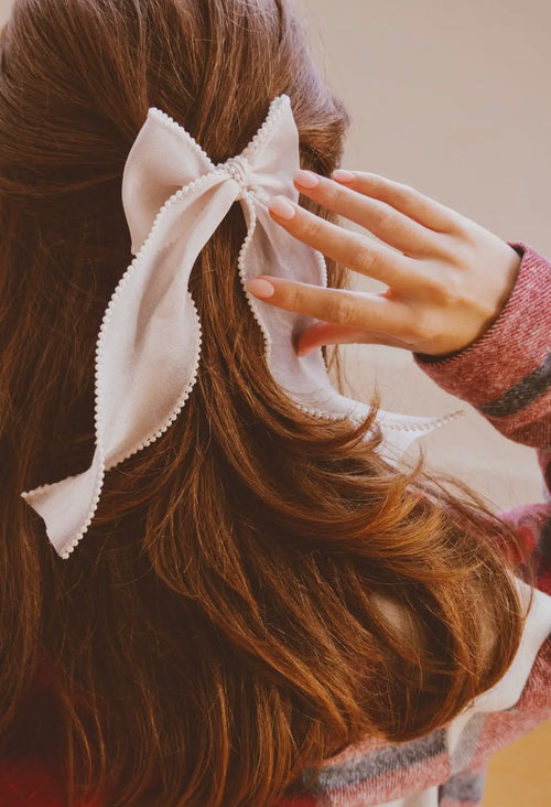 Cream Pearl Long Bow Clip