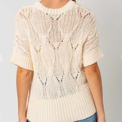 Round Neck Half Sleeve Cable Knit Top