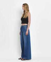 SUPER HIGH RISE PLEATED WIDE JEANS